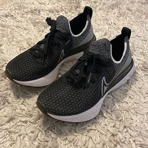 Nike react infinity running shoes